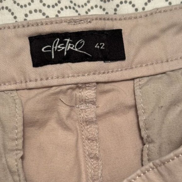 Castro Men's Shorts - EU 42/USA 32 Waist - Picture 3 of 3